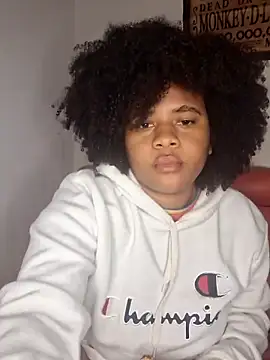 Snapshot of DANIELA_MICHEL chatting on February 16, 12:41 am DANIELA MICHEL online show from February 16, 12:41 am