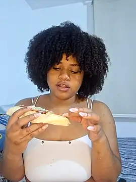 Snapshot of DANIELA_MICHEL chatting on March 16, 3:58 am DANIELA MICHEL online show from March 16, 3:58 am