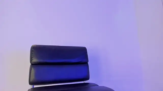 sarah pierce online show from December 13, 8:58 pm