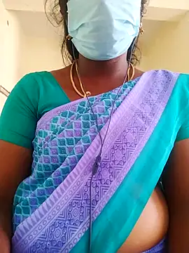 Snapshot of Preethytamilsexy chatting on May 28, 9:17 am Preethytamilsexy online show from May 28, 9:17 am