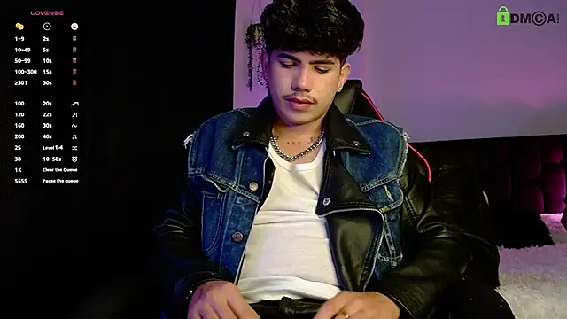 LyleBennett  online show from September 9, 12:59 pm