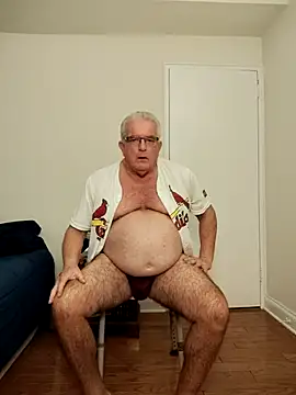 Snapshot of Shoreguy69 chatting on December 2, 12:32 pm Shoreguy69 online show from December 2, 12:32 pm