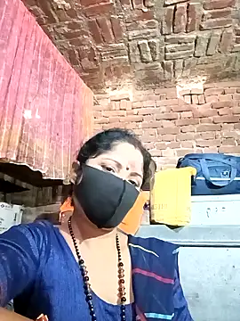 Snapshot of Suman007 chatting on December 21, 7:56 am Suman007 online show from December 21, 7:56 am