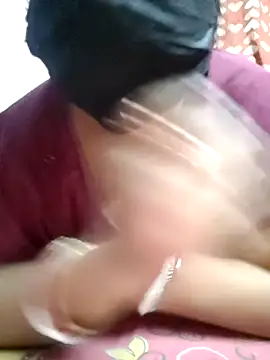 BERRY 00 online show from February 21, 5:25 pm