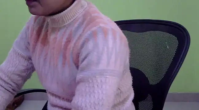 Snapshot of Payalsharma09 chatting on December 22, 4:06 am Payalsharma09 online show from December 22, 4:06 am