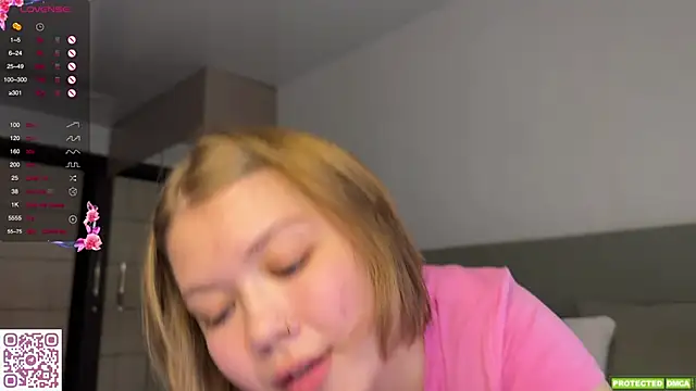 Snapshot of jettamona chatting on March 4, 6:15 am jettamona online show from March 4, 6:15 am