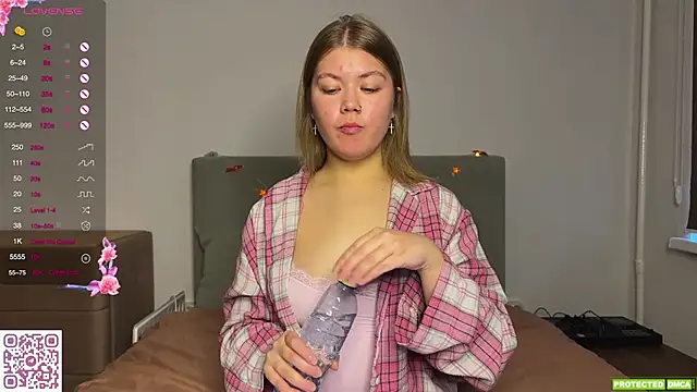 Snapshot of jettamona chatting on November 13, 4:22 am jettamona online show from November 13, 4:22 am