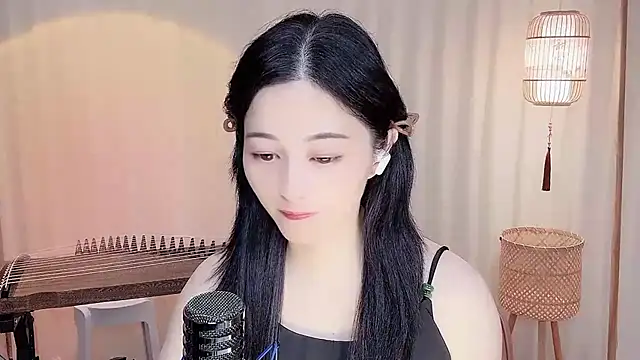 Snapshot of Tian-xin-999 chatting on June 6, 4:23 pm Tian-xin-999 online show from June 6, 4:23 pm