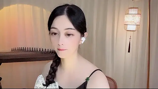 Snapshot of Tian-xin-999 chatting on July 20, 1:35 pm Tian-xin-999 online show from July 20, 1:35 pm