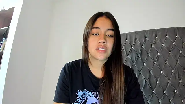 Snapshot of AriaMontgomery chatting on January 25, 8:31 am AriaMontgomery online show from January 25, 8:31 am