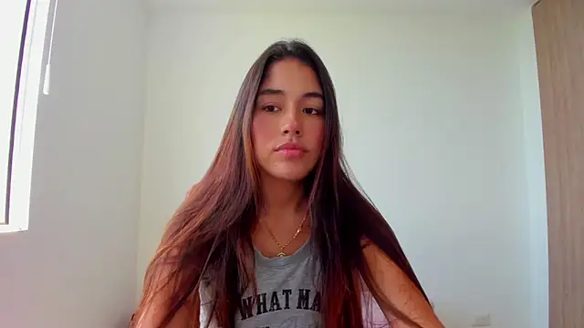 Snapshot of AriaMontgomery chatting on October 18, 4:19 pm AriaMontgomery online show from October 18, 4:19 pm