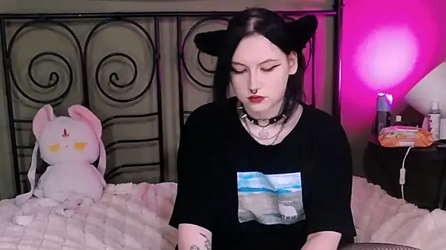 Snapshot of BlackyTea chatting on October 20, 8:09 pm BlackyTea online show from October 20, 8:09 pm