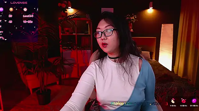 Snapshot of Marine_Vact chatting on March 12, 5:28 pm Marine Vact online show from March 12, 5:28 pm