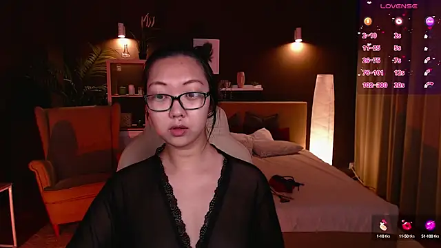 Snapshot of Marine_Vact chatting on October 5, 2:04 pm Marine Vact online show from October 5, 2:04 pm