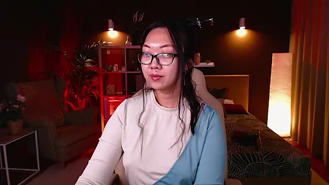 Snapshot of Marine_Vact chatting on October 13, 2:06 pm Marine Vact online show from October 13, 2:06 pm