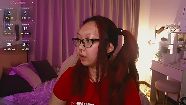 Snapshot of Marine_Vact chatting on June 2, 2:08 pm Marine Vact online show from June 2, 2:08 pm