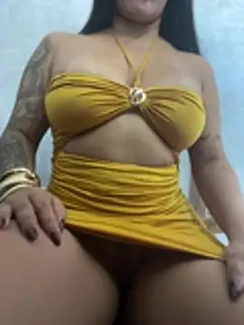 Snapshot of luara1988 chatting on July 18, 1:37 pm luara1988 online show from July 18, 1:37 pm