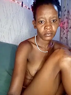 Snapshot of TastyAfrica chatting on February 6, 10:24 pm TastyAfrica online show from February 6, 10:24 pm