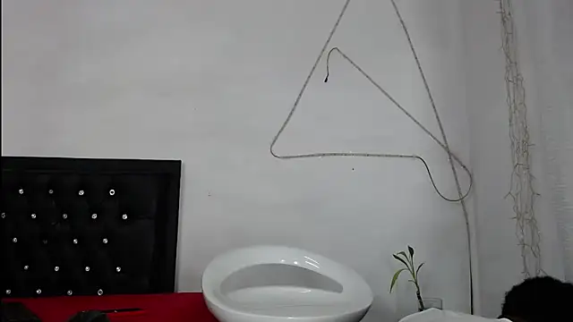 Damian hart 24CM online show from May 15, 10:11 am