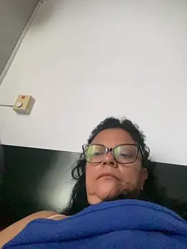 Sharongirl07 online show from February 9, 11:58 am