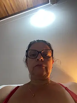 Snapshot of Sharongirl07 chatting on May 28, 12:30 am Sharongirl07 online show from May 28, 12:30 am