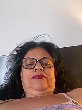 Snapshot of Sharongirl07 chatting on June 7, 2:10 pm Sharongirl07 online show from June 7, 2:10 pm