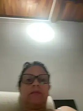 Snapshot of Sharongirl07 chatting on July 25, 3:04 am Sharongirl07 online show from July 25, 3:04 am