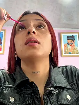 Snapshot of Monttserratt chatting on December 3, 7:01 pm Monttserratt online show from December 3, 7:01 pm