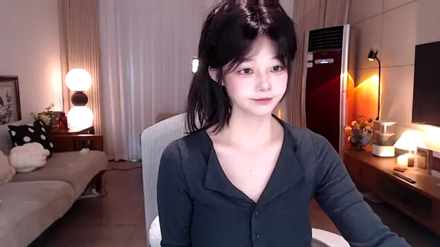 sweateanv  online show from March 13, 5:36 am