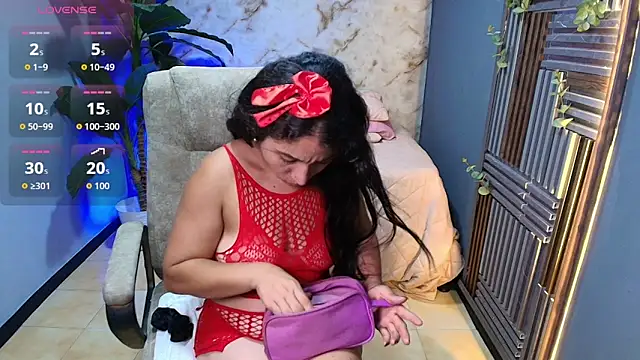 Snapshot of jennaa_milf_ chatting on June 22, 7:22 pm jennaa milf online show from June 22, 7:22 pm