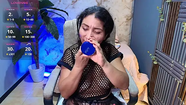 Snapshot of jennaa_milf_ chatting on June 23, 7:34 pm jennaa milf online show from June 23, 7:34 pm