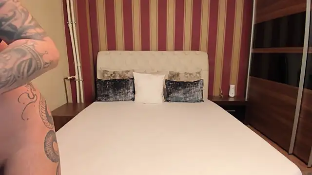 AshPage online show from December 20, 9:11 pm