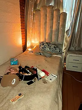 sunshine maddy online show from January 10, 5:15 pm