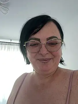 Amandamuller1982 online show from December 22, 1:11 pm