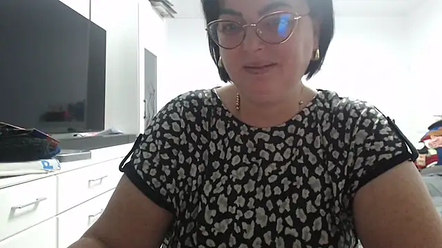 Amandamuller1982 online show from October 30, 8:20 pm