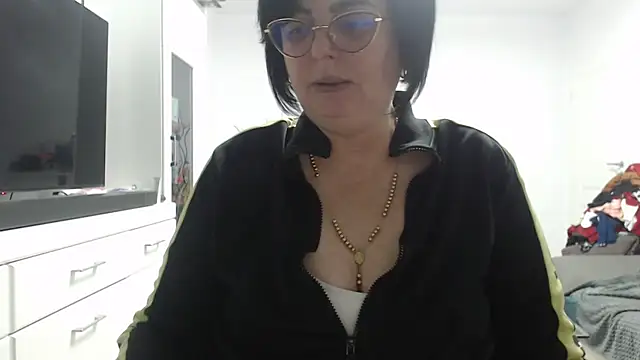 Amandamuller1982 online show from November 28, 9:39 pm