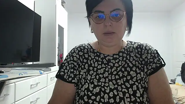 Amandamuller1982 online show from January 17, 9:18 pm