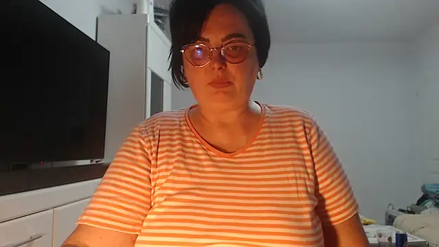 Amandamuller1982 online show from April 26, 1:58 am