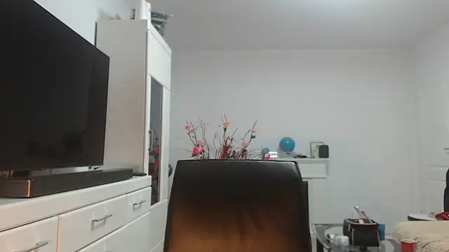 Amandamuller1982 online show from June 13, 9:24 pm