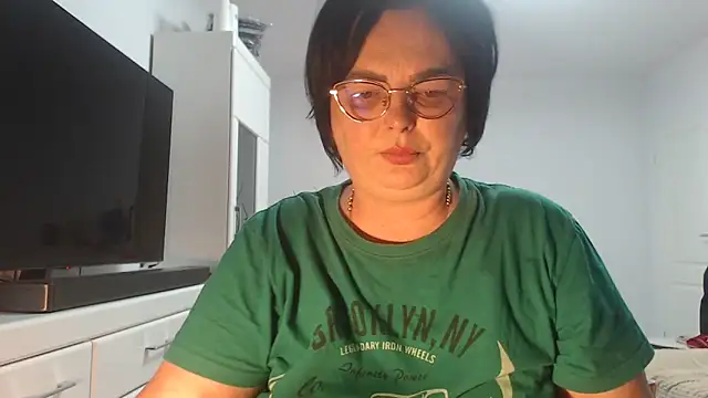 Amandamuller1982 online show from June 14, 2:46 am