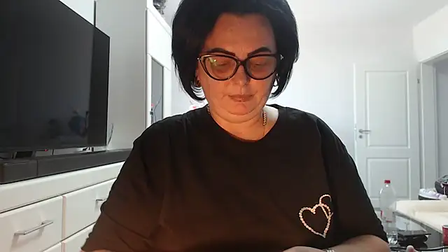 Amandamuller1982 online show from July 4, 1:39 pm