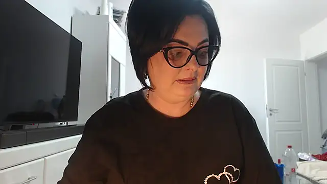 Amandamuller1982 online show from July 5, 1:29 pm