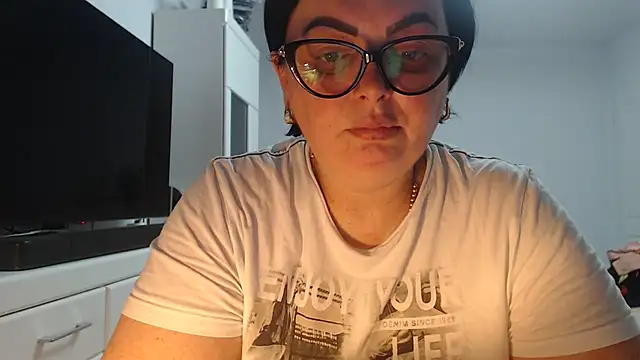 Amandamuller1982 online show from July 18, 7:28 pm