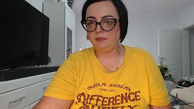 Amandamuller1982 online show from July 20, 12:51 pm