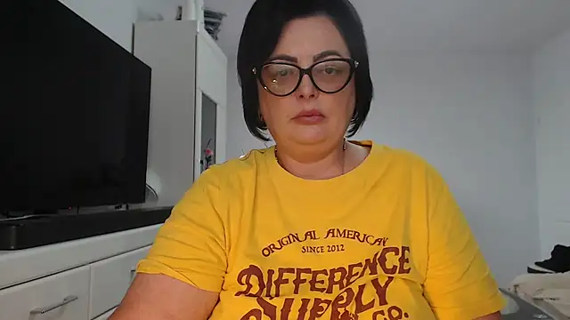 Amandamuller1982 online show from July 23, 1:09 pm