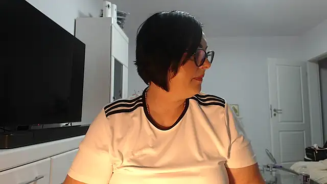 Amandamuller1982 online show from July 30, 6:18 pm