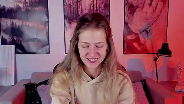 Sharon Evansi online show from December 6, 8:48 am