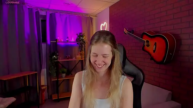 Sharon Evansi online show from January 3, 11:57 am