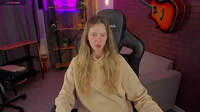 Sharon Evansi online show from January 3, 3:01 pm