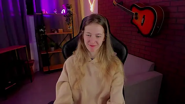 Sharon Evansi online show from January 5, 8:32 am